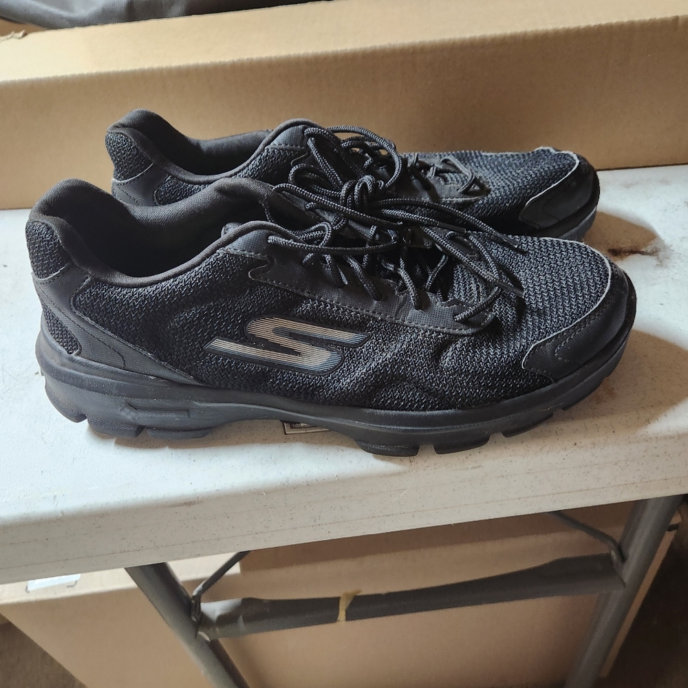 Mens Skechers Go Walk 3 Size  10